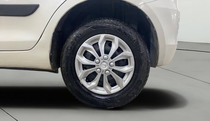 2015 Maruti Swift VDI, Diesel, Manual, 79,135 km, Left Rear Wheel