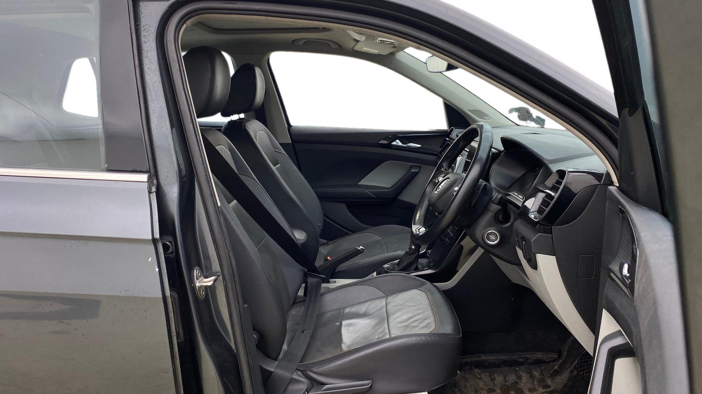 2021 Skoda KUSHAQ STYLE 1.5L TSI DSG, Petrol, Automatic, 87,206 km, Right Side Front Door Cabin