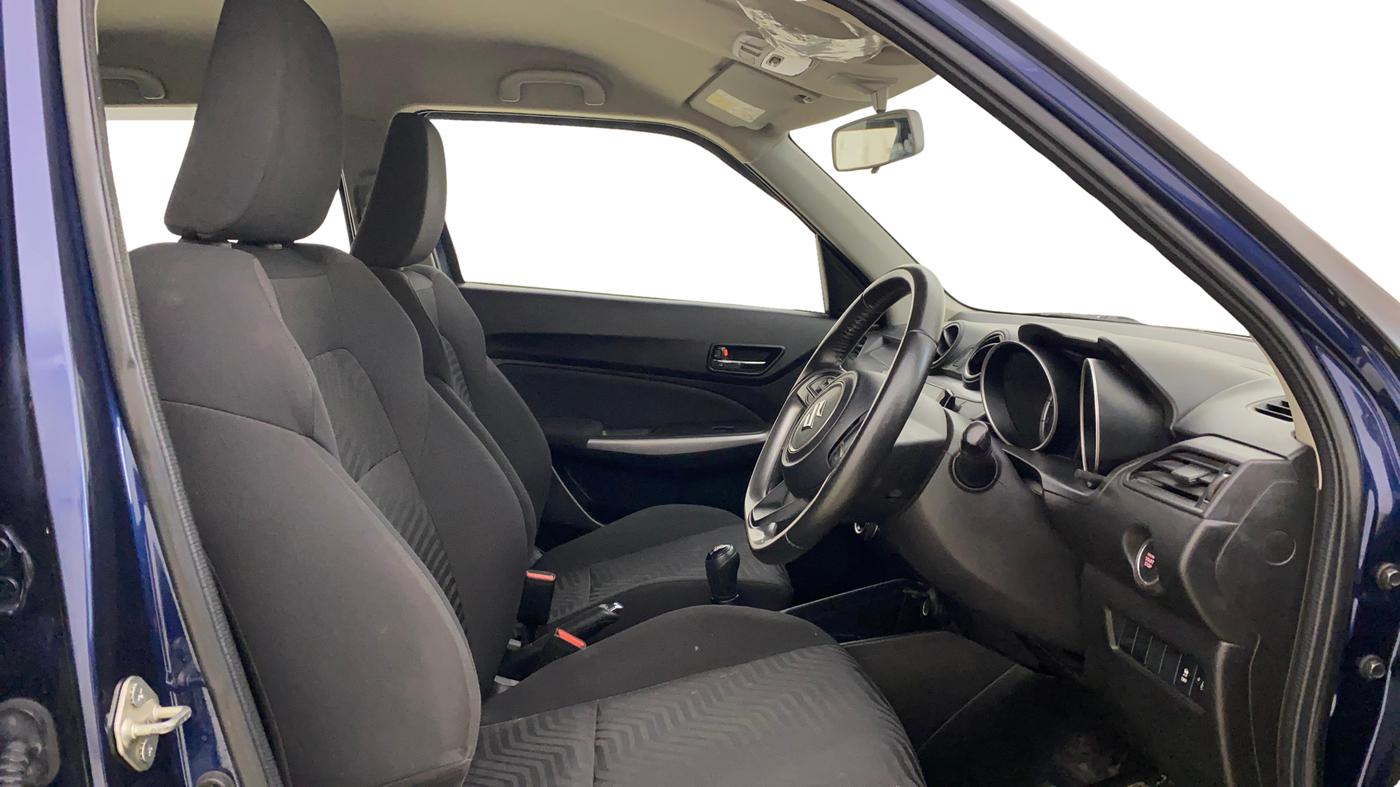 2023 Maruti Swift ZXI, Petrol, Manual, 38,919 km, Right Side Front Door Cabin