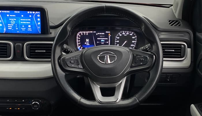 2022 Tata PUNCH CREATIVE AMT 1.2 RTN DUAL TONE, Petrol, Automatic, 20,806 km, Steering Wheel Close Up