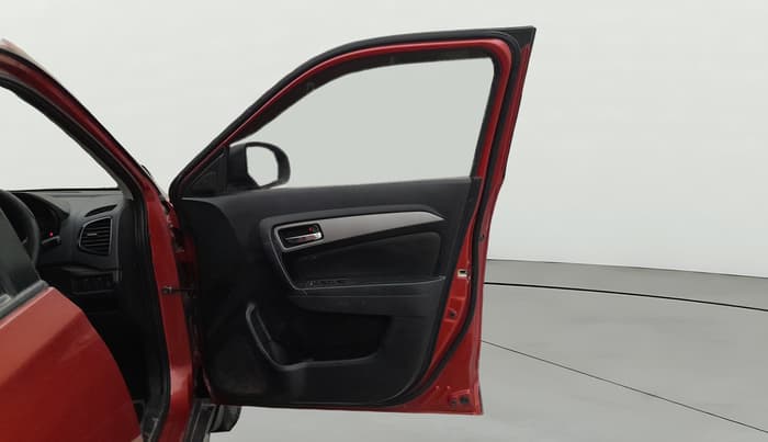 2018 Maruti Vitara Brezza ZDI, Diesel, Manual, 93,901 km, RHS Front Door