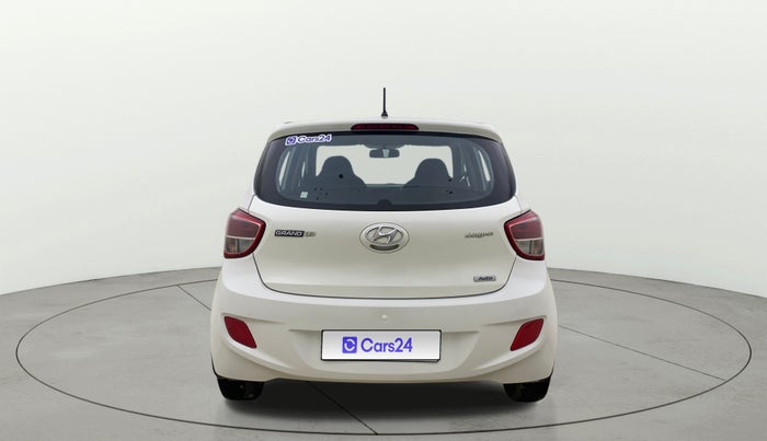2016 Hyundai Grand i10 MAGNA AT 1.2 KAPPA VTVT, CNG, Automatic, 88,567 km, Back/Rear