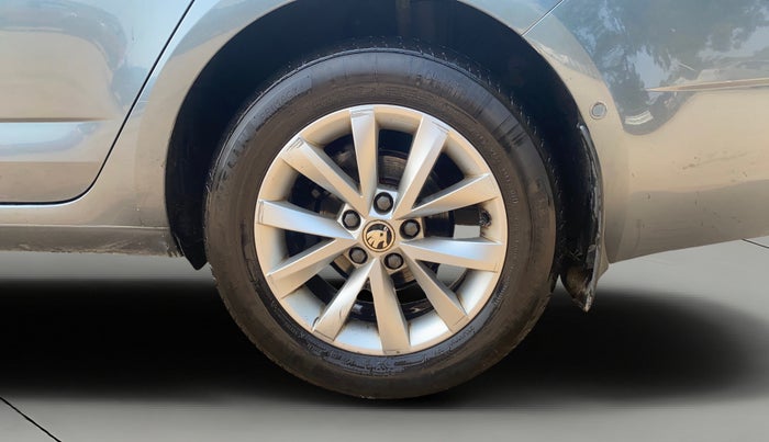 2018 Skoda Octavia 2.0 TDI L&K AT, Diesel, Automatic, 1,47,825 km, Left Rear Wheel