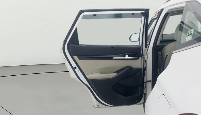 2020 KIA SELTOS HTX IVT 1.5 PETROL, Petrol, Automatic, 1,05,627 km, LHS Rear Door