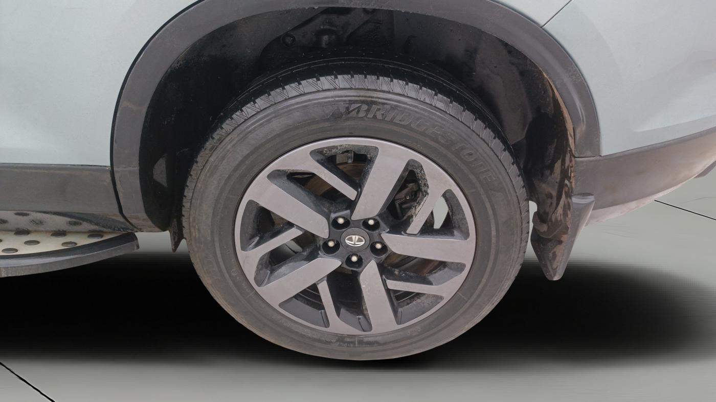 2021 Tata Safari XZ PLUS 6 S, Diesel, Manual, 38,740 km, Left Rear Wheel