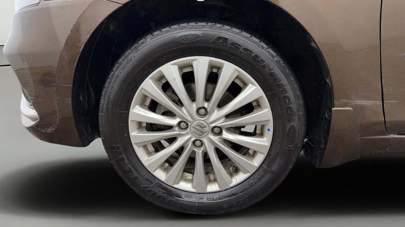 2021 Maruti Ciaz ZETA AT 1.5  SHVS PETROL, Petrol, Automatic, 44,799 km, Left Front Wheel