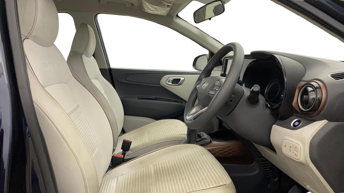 2024 Hyundai AURA SX 1.2 CNG, CNG, Manual, 7,796 km, Right Side Front Door Cabin