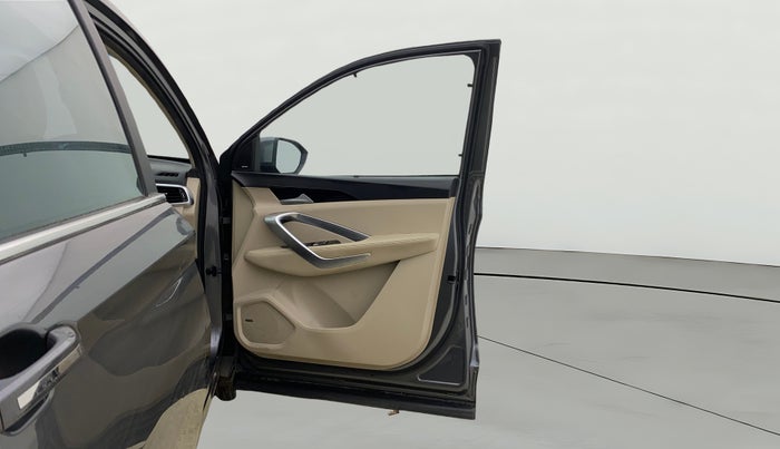 2022 MG HECTOR SHARP 1.5 CVT PETROL DUAL TONE, Petrol, Automatic, 17,166 km, RHS Front Door