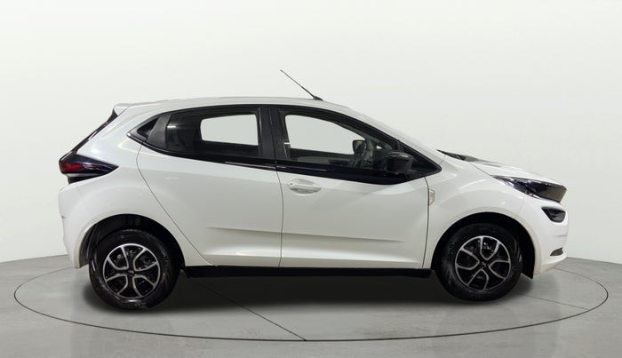 2021 Tata ALTROZ XE PLUS DIESEL, Diesel, Manual, 87,187 km, Right Side View