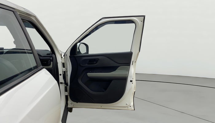 2024 Tata PUNCH ADVENTURE MT CNG , CNG, Manual, 42,504 km, RHS Front Door