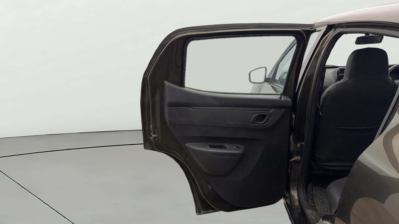 2023 Renault Kwid RXT 1.0 AMT, Petrol, Automatic, 25,372 km, LHS Rear Door