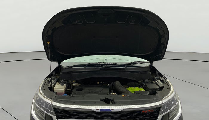 2020 KIA SELTOS GTX PLUS AT 1.5 DIESEL, Diesel, Automatic, 1,22,874 km, Open Bonet