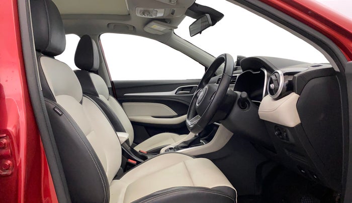 2022 MG ASTOR SHARP 1.5 CVT, Petrol, Automatic, 47,825 km, Right Side Front Door Cabin