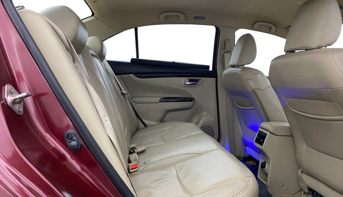 2017 Maruti Ciaz ALPHA 1.4 PETROL, Petrol, Manual, 27,768 km, Right Side Rear Door Cabin