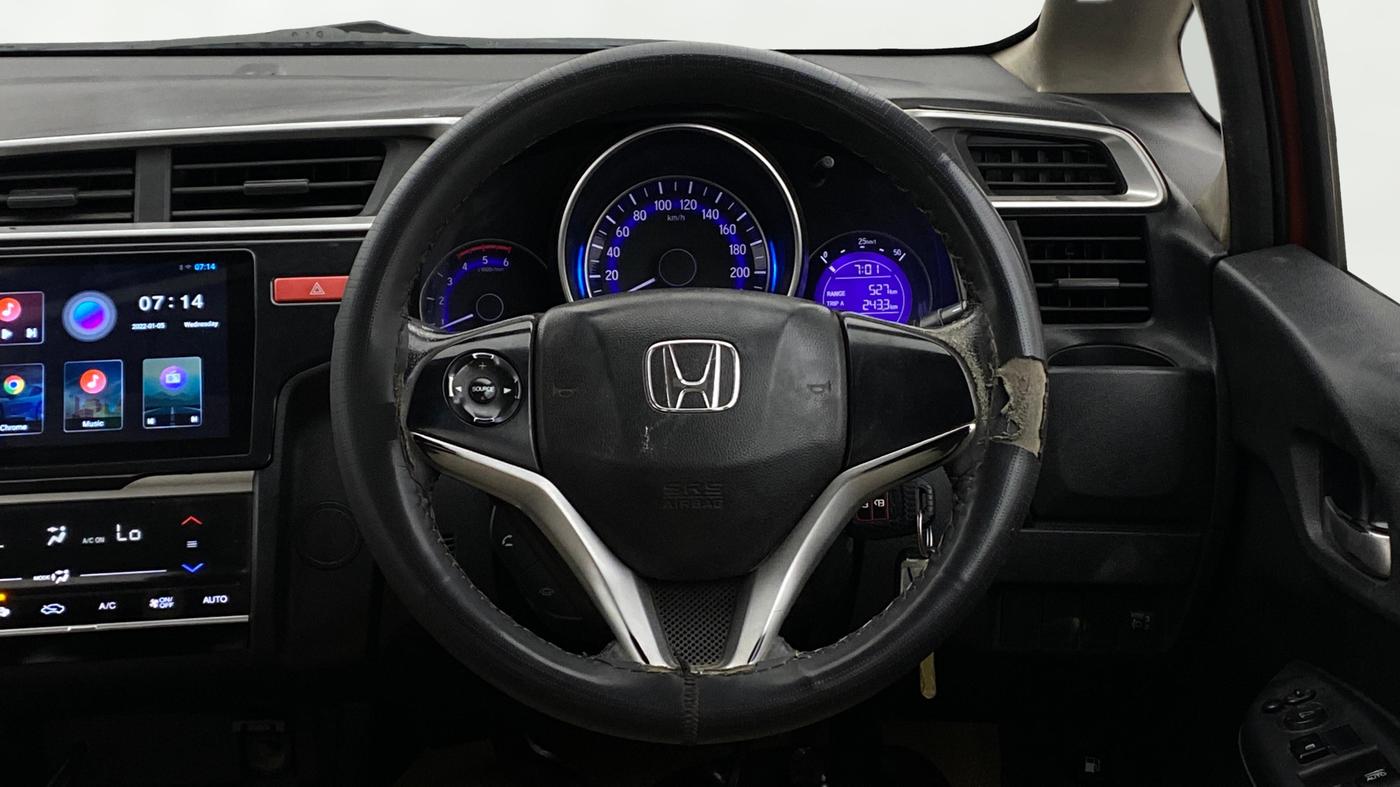 2015 Honda Jazz 1.5L I-DTEC VX, Diesel, Manual, 1,41,872 km, Steering Wheel Close Up