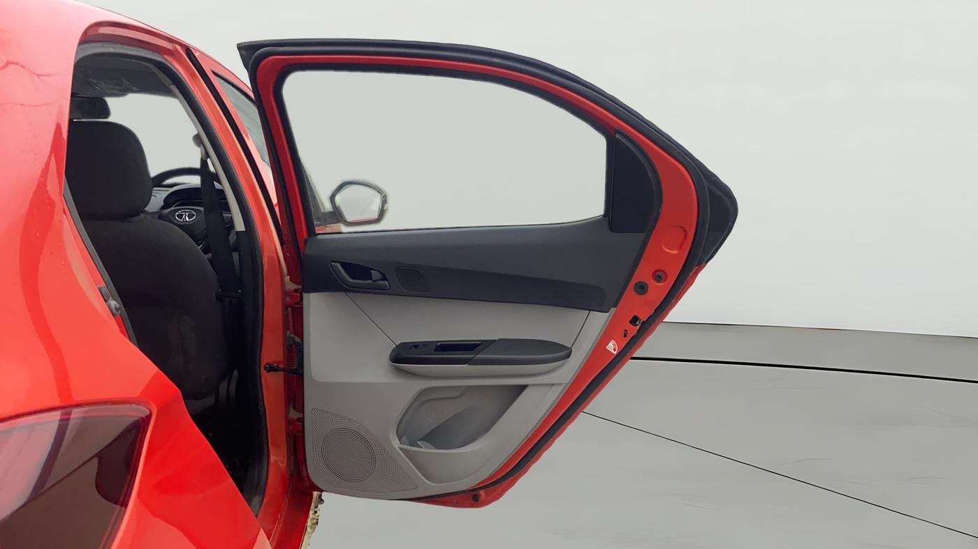 2023 Tata Tiago XT (O) PETROL, Petrol, Manual, 1,632 km, RHS Rear Door