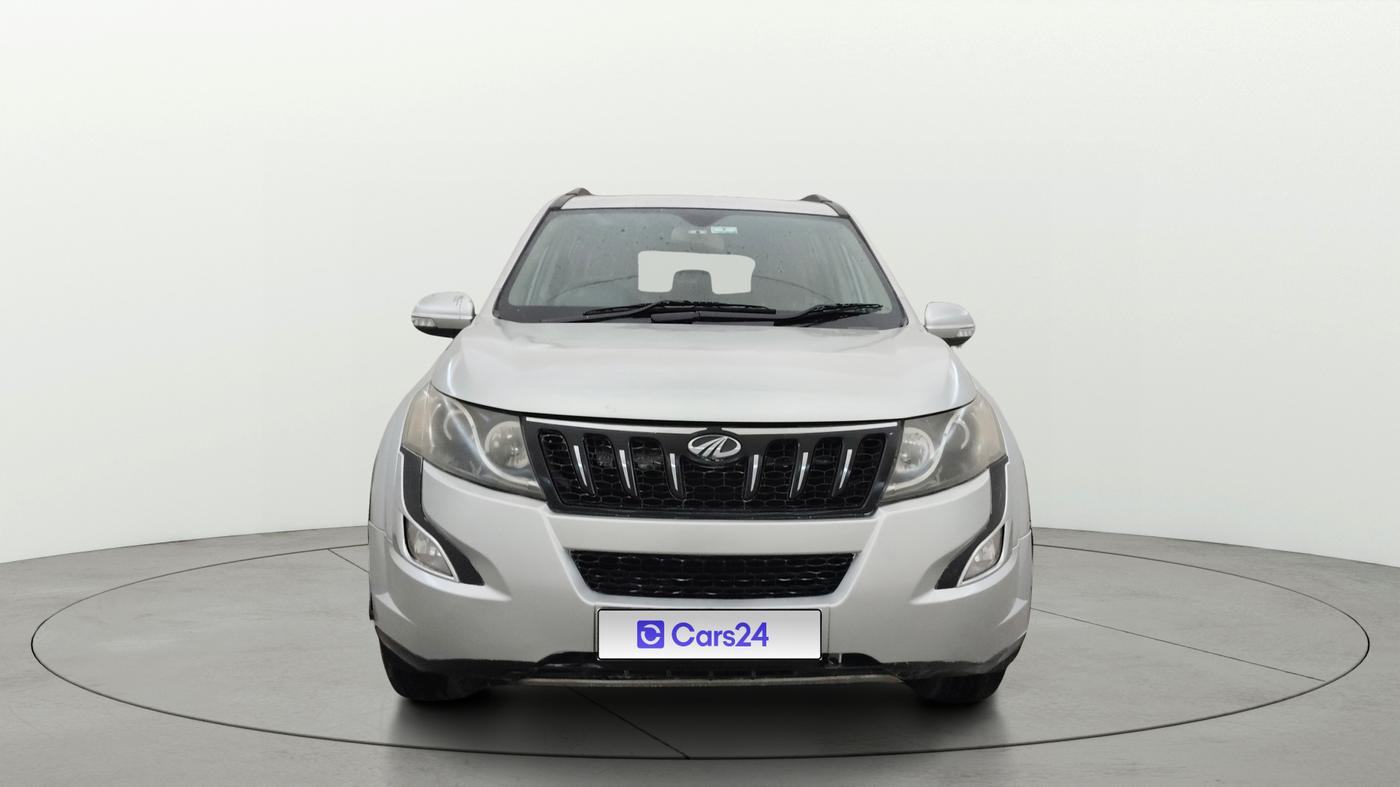 2016 Mahindra XUV500 W10, Diesel, Manual, 1,15,976 km, Front