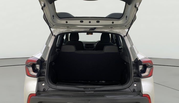 2024 Renault Kiger RXE MT, Petrol, Manual, 677 km, Boot Open Zoomed View