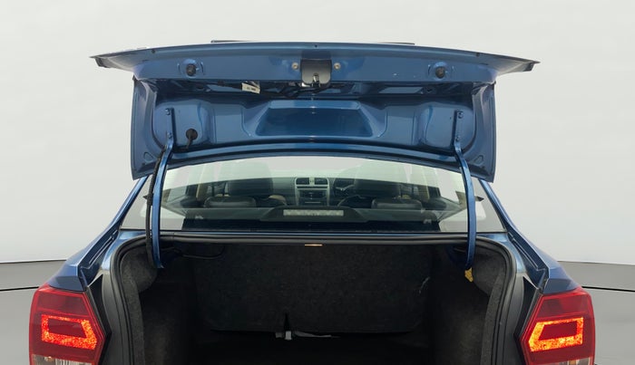 2016 Volkswagen Ameo HIGHLINE1.2L, Petrol, Manual, 68,683 km, Boot Door Open