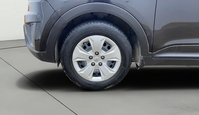 2017 Hyundai Creta E PLUS 1.6 PETROL, Petrol, Manual, 72,393 km, Left Front Wheel