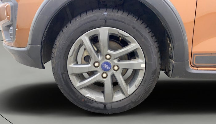 2021 Ford FREESTYLE TITANIUM PLUS 1.2 PETROL, Petrol, Manual, 52,791 km, Left Front Wheel