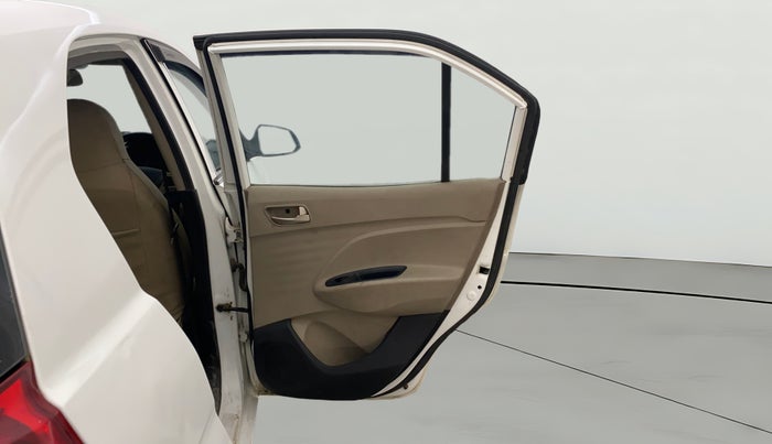 2019 Hyundai NEW SANTRO SPORTZ CNG, CNG, Manual, 72,970 km, RHS Rear Door