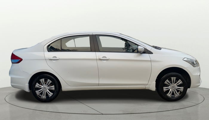 2016 Maruti Ciaz VXI+, Petrol, Manual, 95,901 km, Right Side View