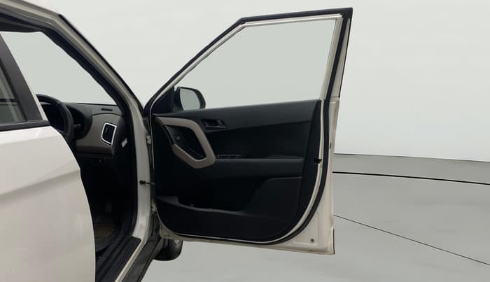 2018 Hyundai Creta E PLUS 1.6 PETROL, Petrol, Manual, 30,917 km, RHS Front Door