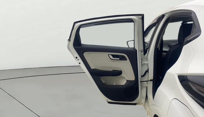 2023 Tata ALTROZ  XZ Plus (O) (S), Petrol, Manual, 11,697 km, LHS Rear Door