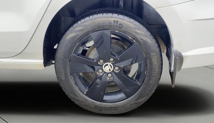 2020 Skoda Rapid AMBITION AT TSI, Petrol, Automatic, 1,16,692 km, Left Rear Wheel