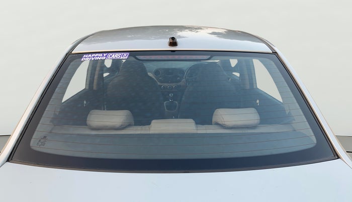 2014 Hyundai Xcent S 1.2, Petrol, Manual, 1,29,125 km, Rear Windshield