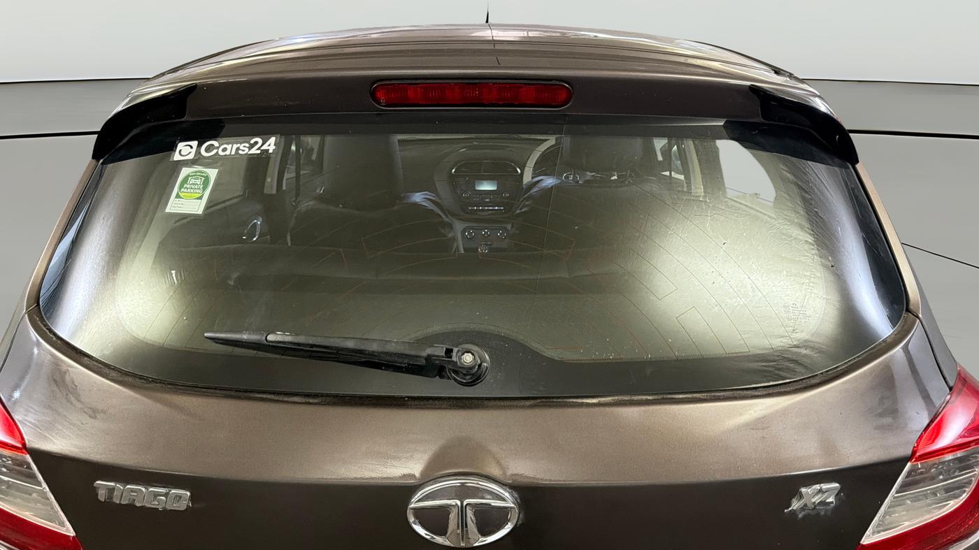 2018 Tata Tiago XZ PETROL, Petrol, Manual, 90,927 km, Rear Windshield