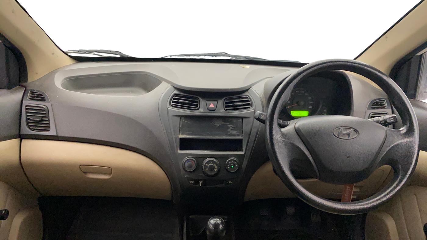 2016 Hyundai Eon D-LITE+, Petrol, Manual, 32,755 km, Dashboard