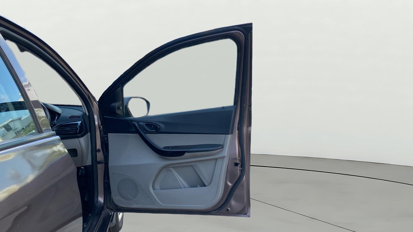 2019 Tata Tiago XT PETROL, Petrol, Manual, 45,936 km, RHS Front Door