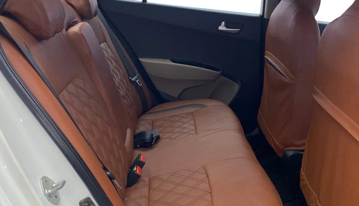 2018 Hyundai Xcent S 1.2, Petrol, Manual, 91,238 km, Right Side Rear Door Cabin