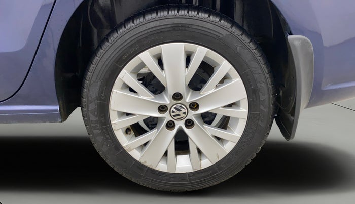 2015 Volkswagen Vento HIGHLINE 1.5 AT, Diesel, Automatic, 51,306 km, Left Rear Wheel