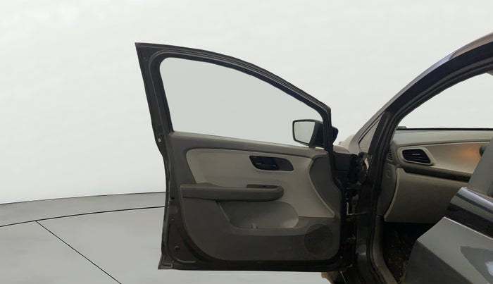 2020 Tata ALTROZ XE PETROL, Petrol, Manual, 31,679 km, LHS Front Door