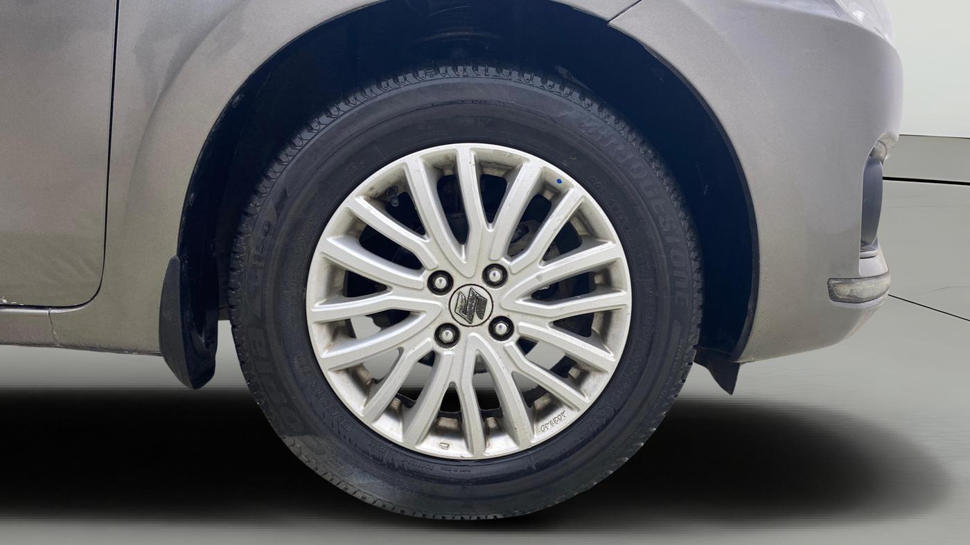 2019 Maruti Dzire ZXI, Petrol, Manual, 35,642 km, Right Front Wheel