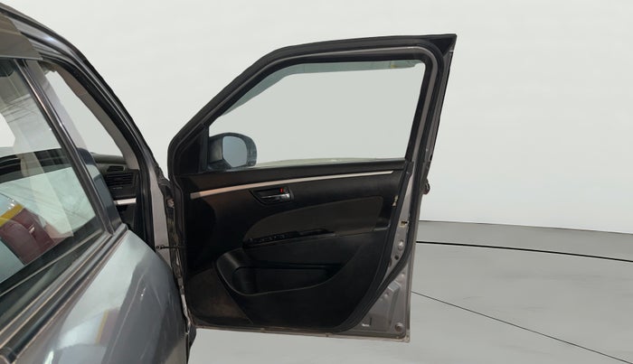 2016 Maruti Swift VXI, Petrol, Manual, 43,003 km, RHS Front Door