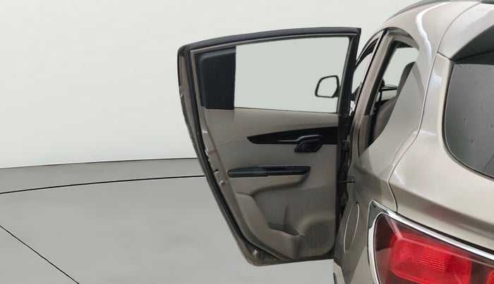 2016 Mahindra Kuv100 K4 D 6 STR, Diesel, Manual, 1,38,810 km, LHS Rear Door