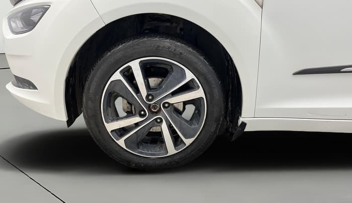 2024 Tata ALTROZ XZ PLUS SUNROOF CNG, CNG, Manual, 43,344 km, Left Front Wheel