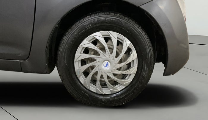 2015 Hyundai Eon ERA +, Petrol, Manual, 97,996 km, Right Front Wheel