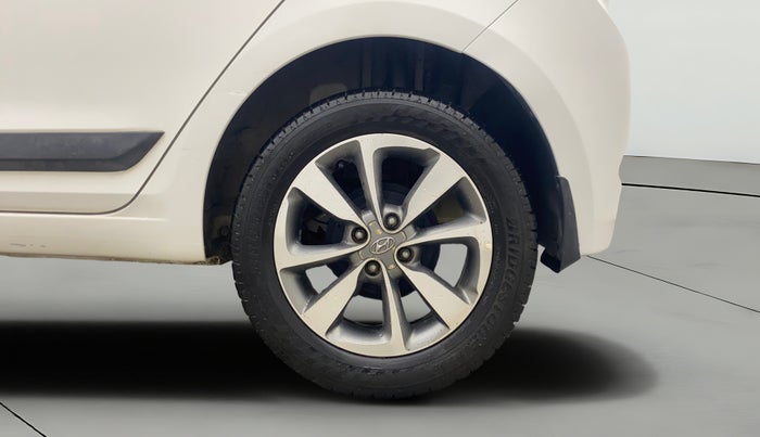 2015 Hyundai Elite i20 SPORTZ 1.2 (O), Petrol, Manual, 26,207 km, Left Rear Wheel