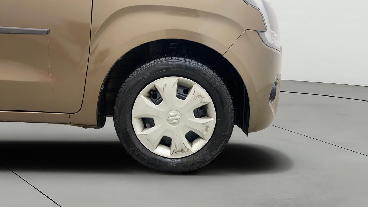 2019 Maruti Wagon R 1.0 VXI AMT, Petrol, Automatic, 91,732 km, Right Front Wheel