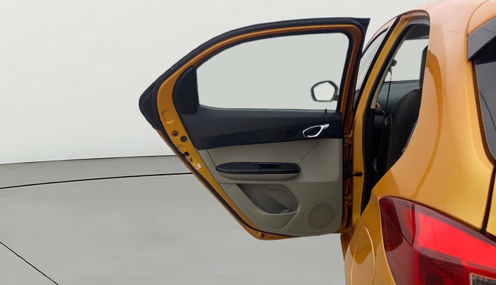 2018 Tata Tiago XZ PETROL, Petrol, Manual, 28,115 km, LHS Rear Door