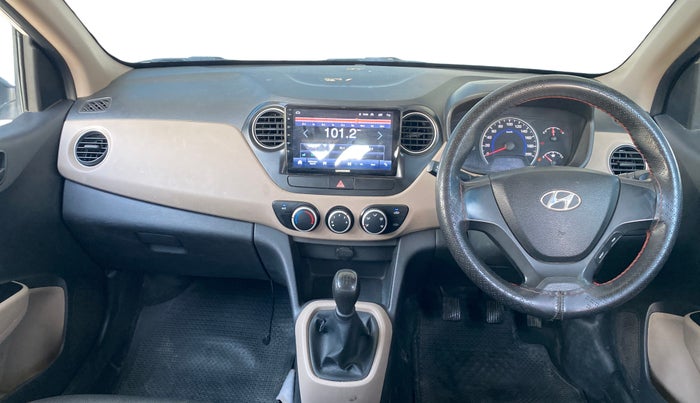 2014 Hyundai Grand i10 MAGNA 1.2 KAPPA VTVT, Petrol, Manual, 1,15,838 km, Dashboard