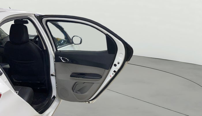 2018 Tata Tiago XZ PETROL, Petrol, Manual, 50,582 km, RHS Rear Door
