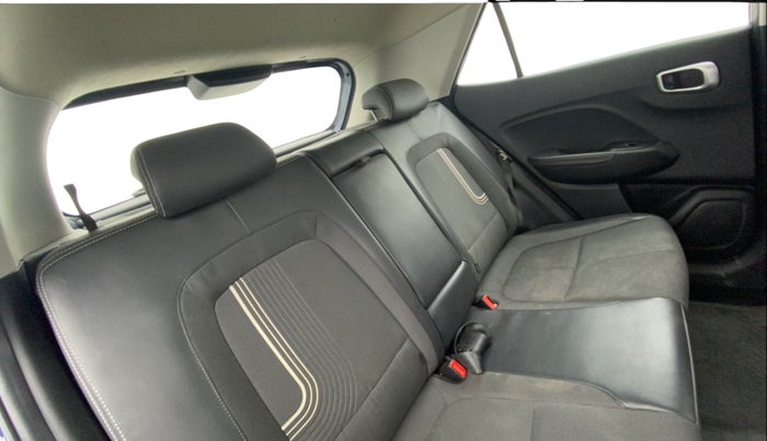 2019 Hyundai VENUE SX 1.0 (O) TURBO, Petrol, Manual, 48,880 km, Right Side Rear Door Cabin