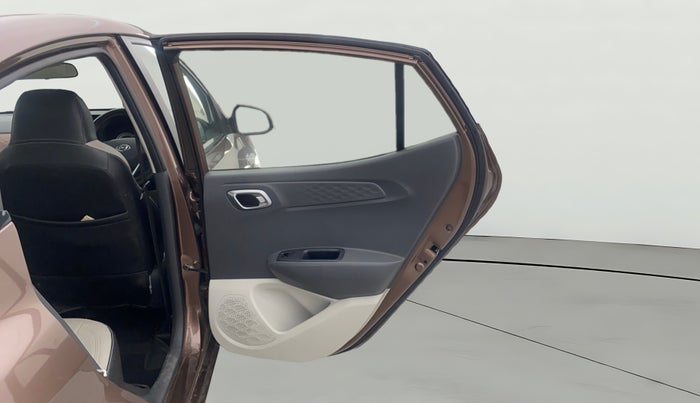 2020 Hyundai AURA SX PLUS 1.2 AMT, Petrol, Automatic, 30,090 km, RHS Rear Door