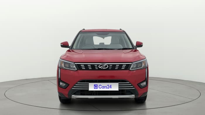 2022 Mahindra XUV300 W8 (O) 1.2 PETROL AMT, Petrol, Automatic, 27,053 km, Front